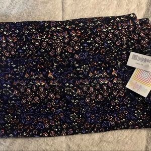 LulaRoe Cassie Skirt NWT size Xl
